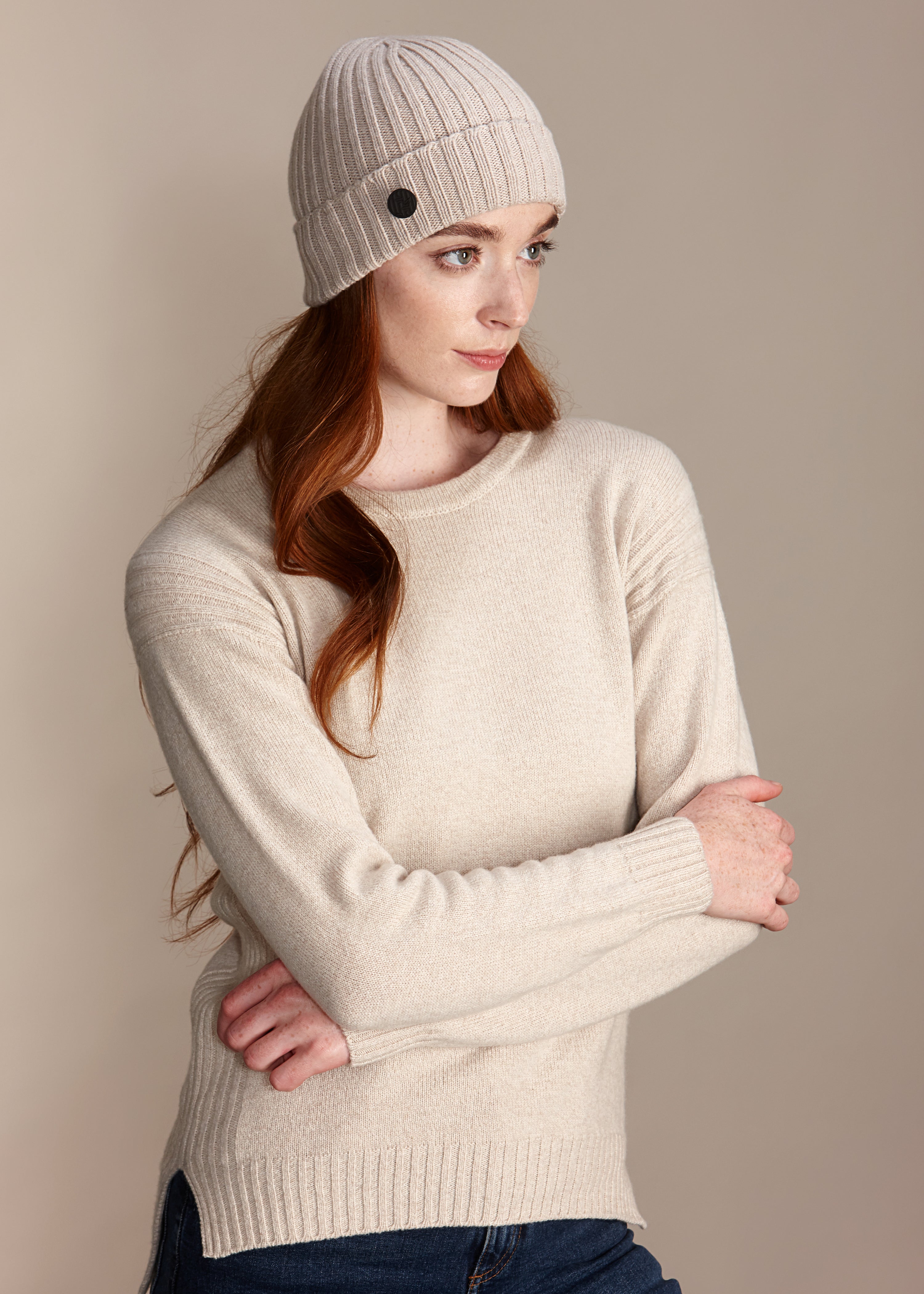 SAFFRON Women's Heavyweight Recycled Cashmere and Merino Beanie Hat Jet